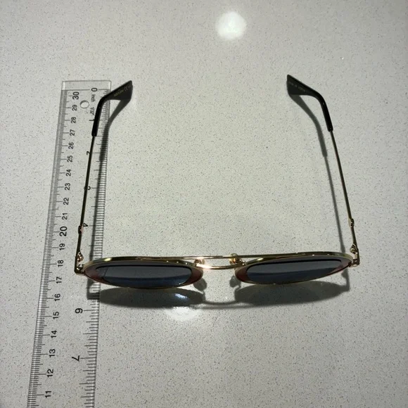 Gucci vintage made in Japan Sunglasses - Picture 11 of 12